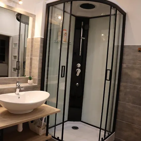 Olsinky Apartment